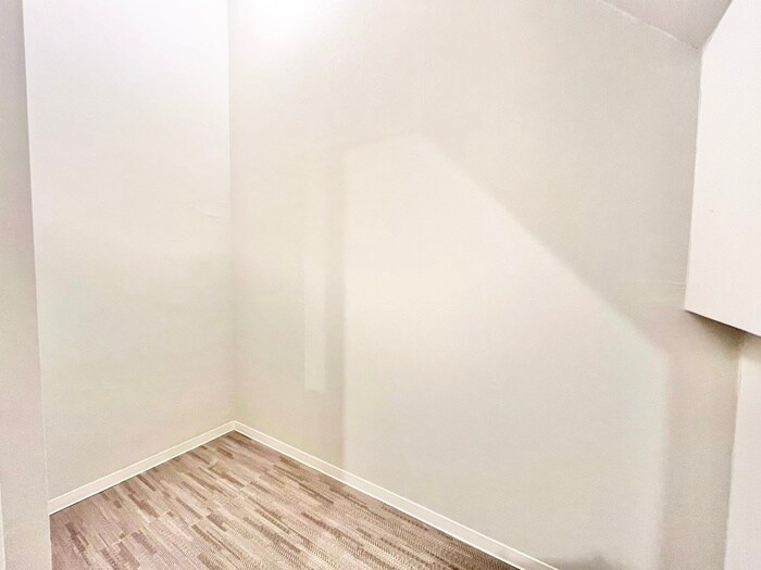 物件内観写真18　(収納)