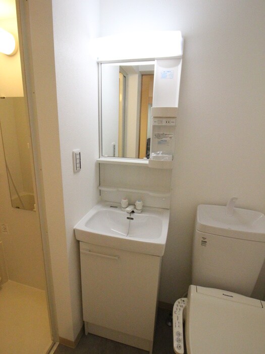 物件内観写真15　(洗面)