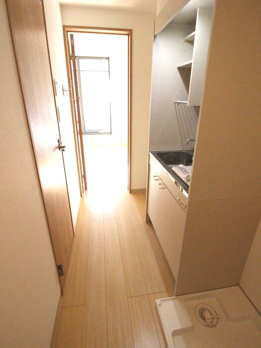 物件内観写真19　(廊下)