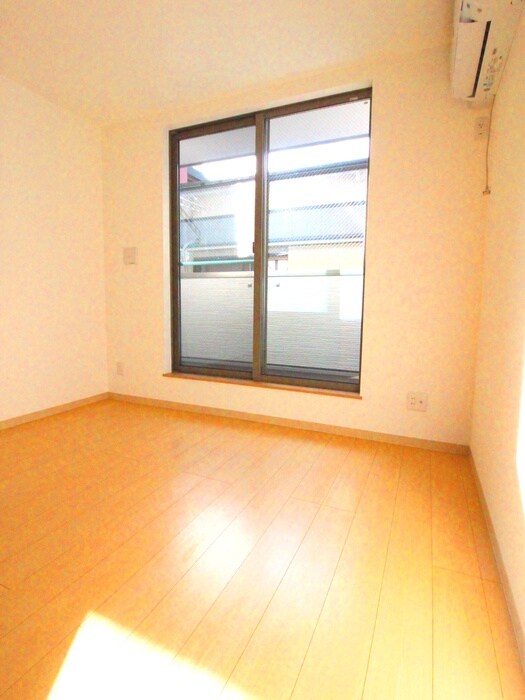 物件内観写真21　(居室)