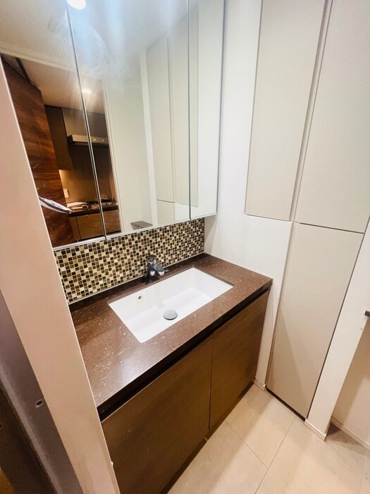 物件内観写真12　(洗面)