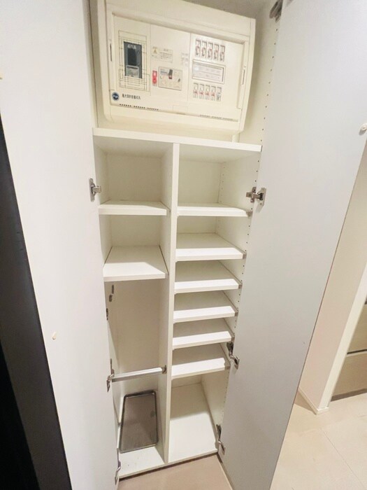 物件内観写真13　(靴箱)