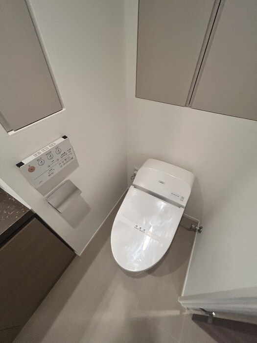 物件内観写真14　(トイレ)