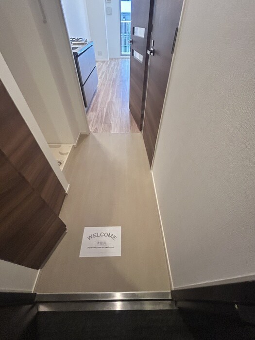 物件内観写真17　(玄関)