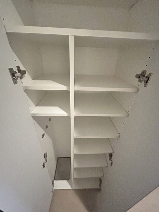 物件内観写真18　(靴箱)