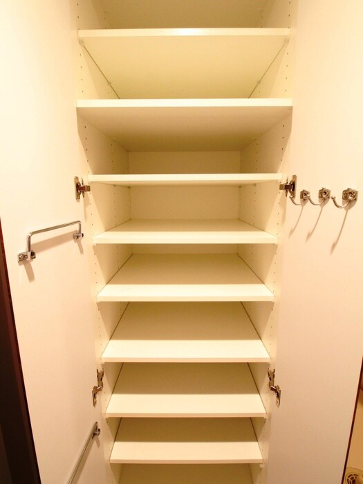 物件内観写真18　(靴箱)