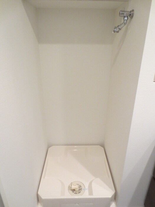 物件内観写真19　(洗濯機置場)