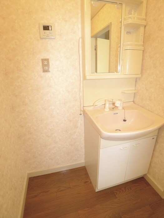 物件内観写真11　(洗面)