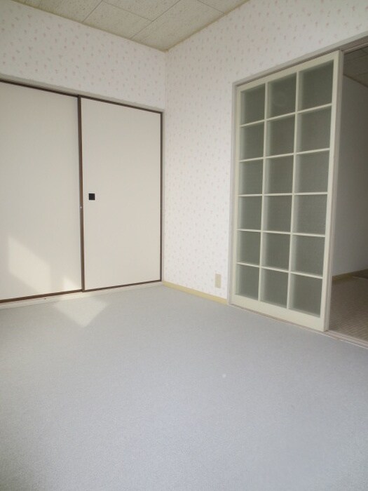 物件内観写真9　(居室)