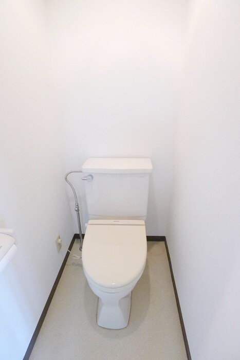 物件内観写真8　(トイレ)