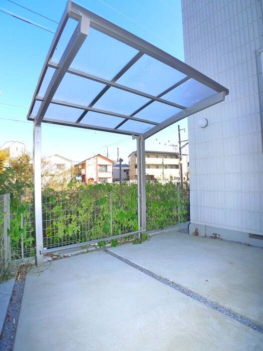 物件外観写真5　(駐輪場)