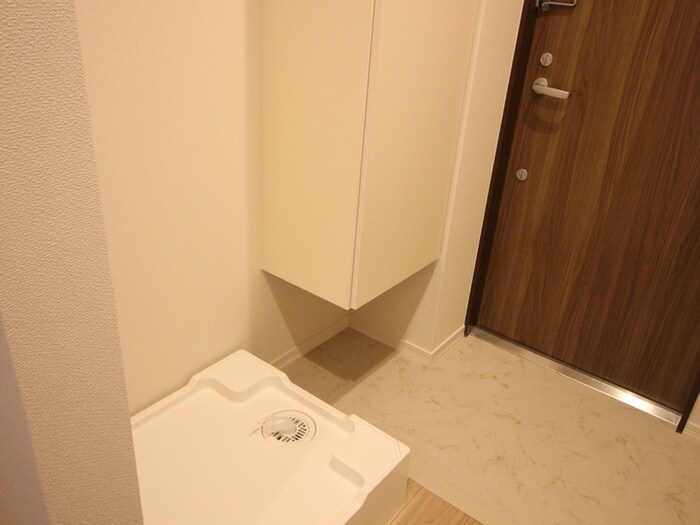 物件内観写真11　(洗濯機置場)