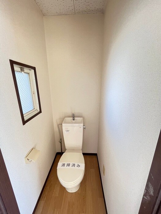 物件内観写真8　(トイレ)