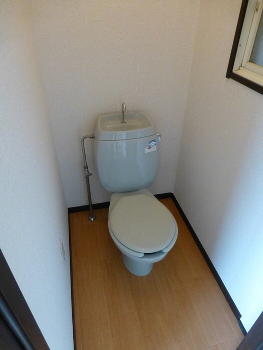 物件内観写真8　(トイレ)