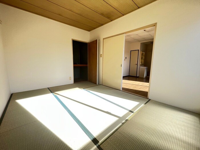 物件内観写真13　(居室)