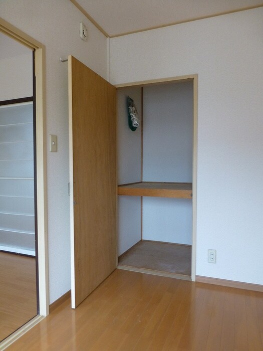 物件内観写真13　(収納)
