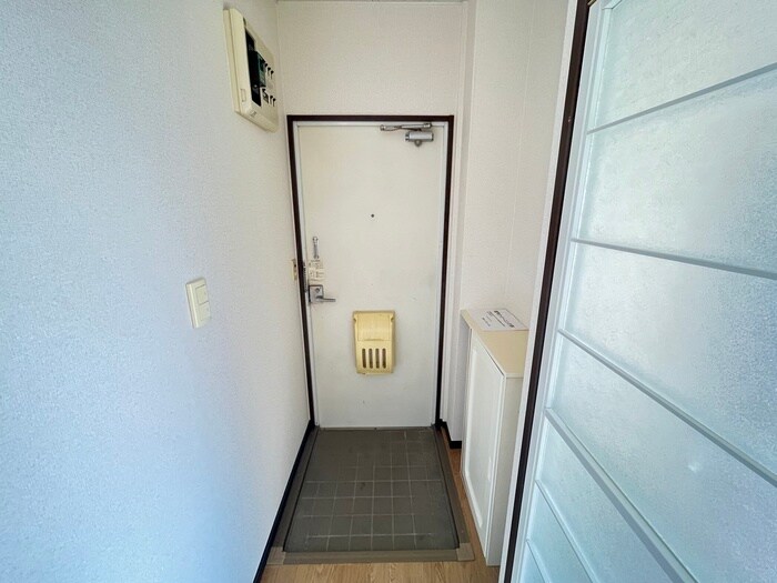 物件内観写真17　(玄関)