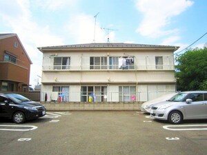 クロ－バ－ハイツ外観写真