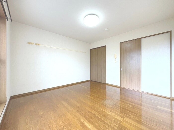 物件内観写真15　(居室)