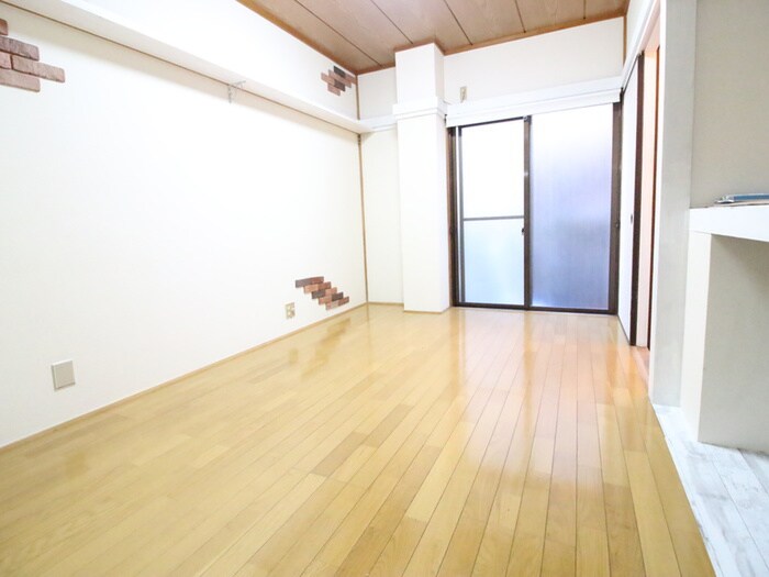 物件内観写真8　(居室)