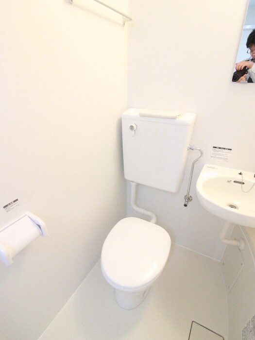 物件内観写真16　(トイレ)