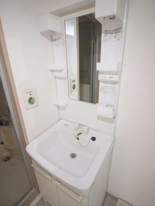 物件内観写真13　(洗面)