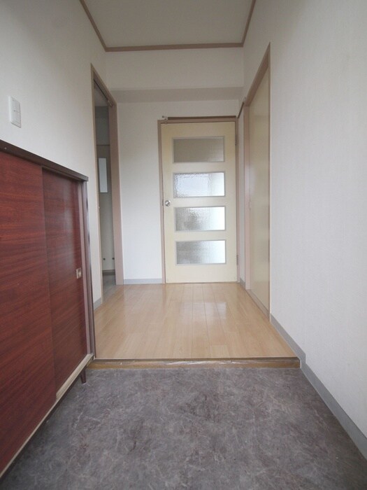 物件内観写真15　(廊下)