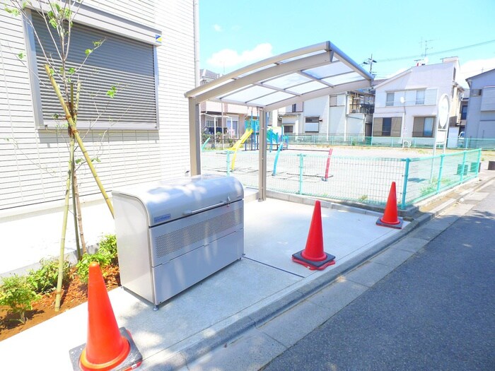 物件外観写真4　(建物設備)