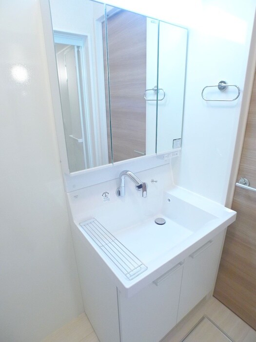 物件内観写真15　(洗面)