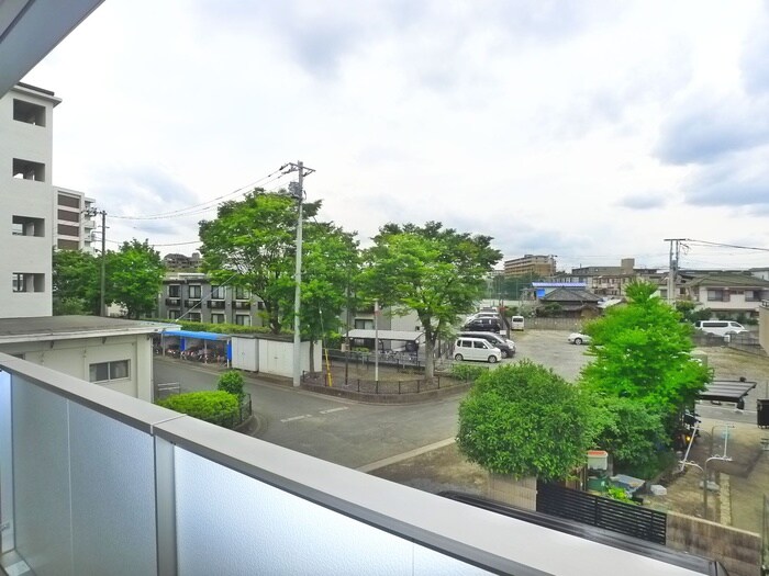 物件内観写真18　(室内からの展望)