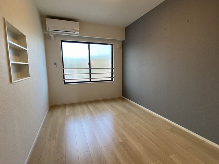 物件内観写真9　(居室)