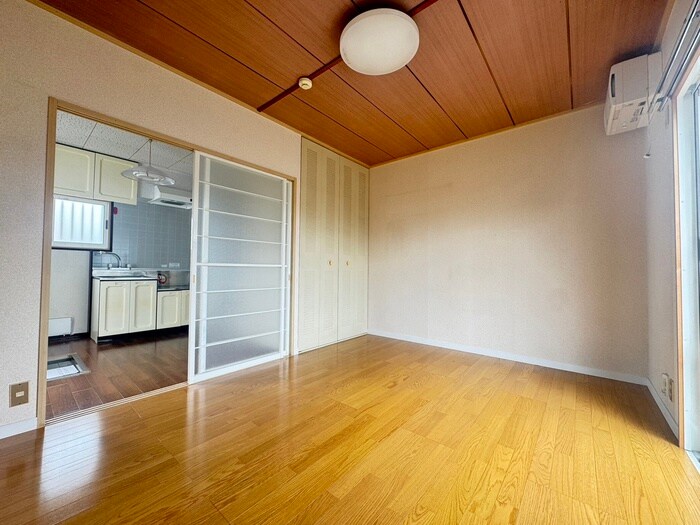 物件内観写真7　(居室)