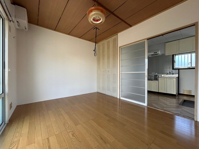 物件内観写真8　(居室)