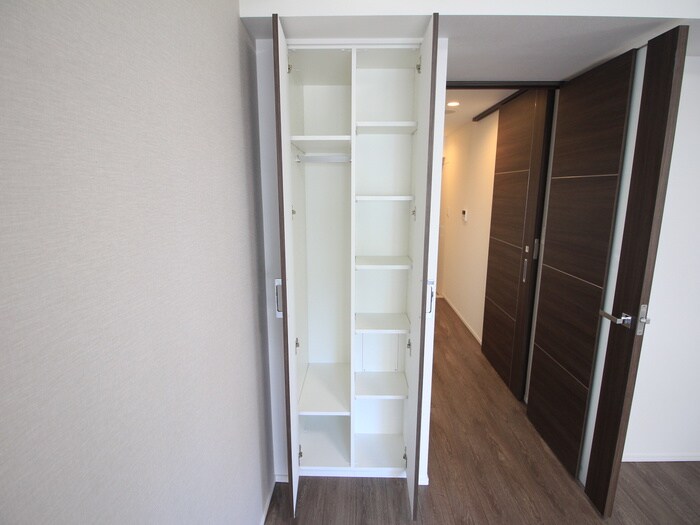 物件内観写真11　(収納)