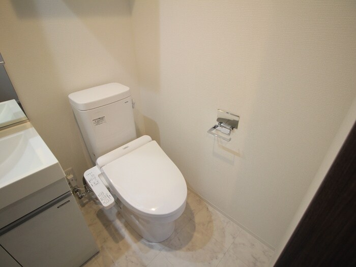 物件内観写真16　(トイレ)