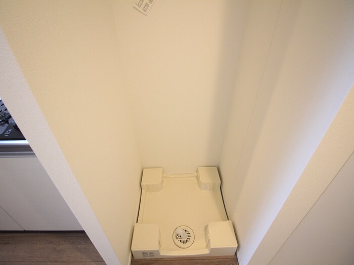 物件内観写真17　(洗濯機置場)