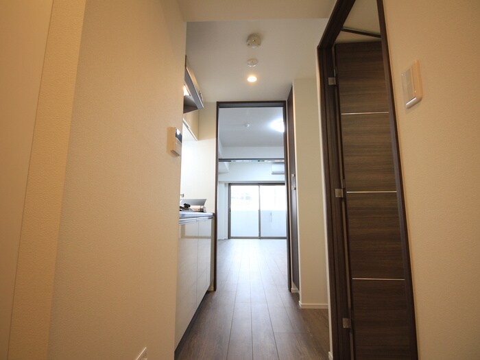 物件内観写真18　(廊下)