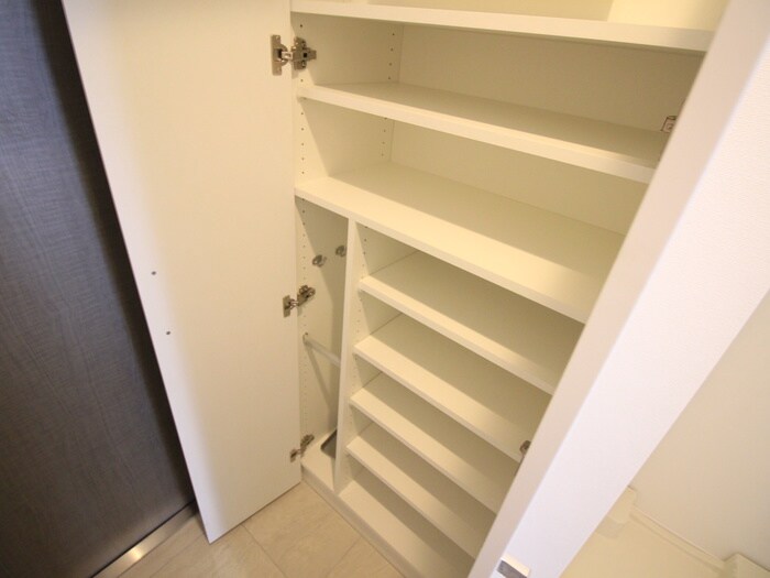 物件内観写真20　(靴箱)