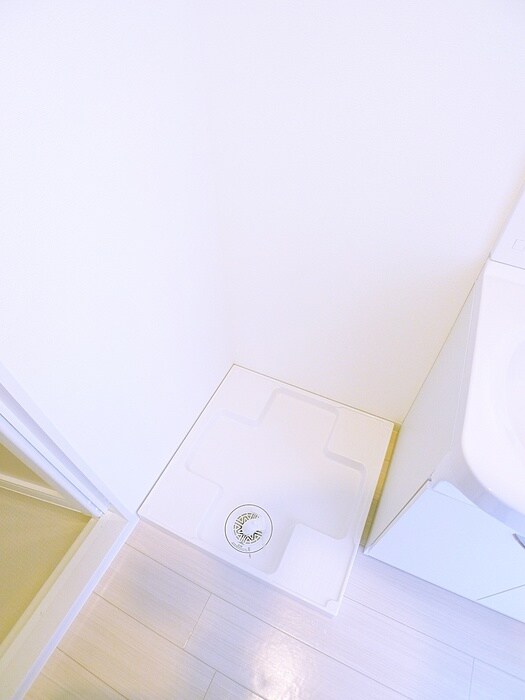 物件内観写真15　(洗濯機置場)