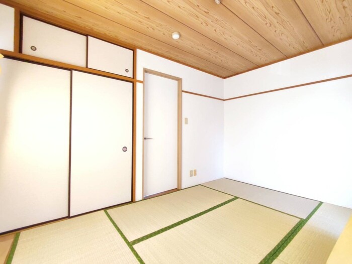 物件内観写真8　(居室)