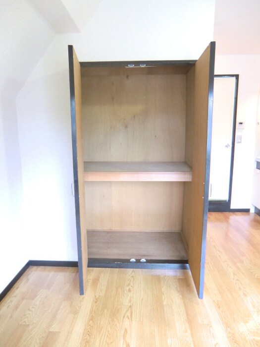 物件内観写真12　(収納)