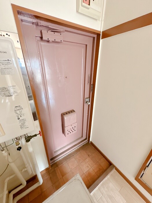 物件内観写真15　(玄関)