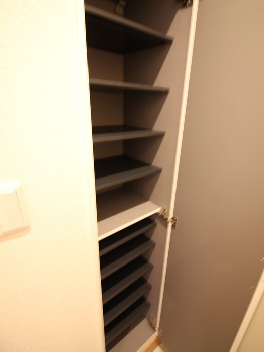 物件内観写真18　(靴箱)