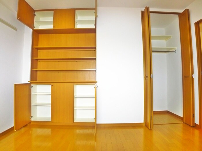 物件内観写真11　(収納)