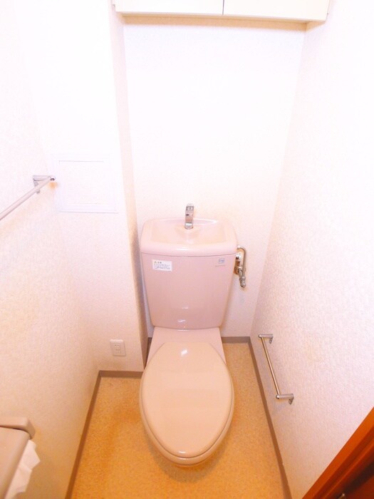 物件内観写真16　(トイレ)