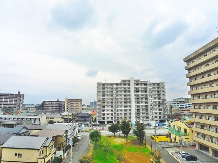 物件内観写真22　(室内からの展望)