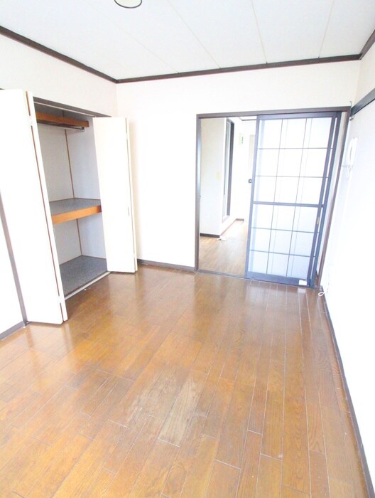 物件内観写真8　(居室)