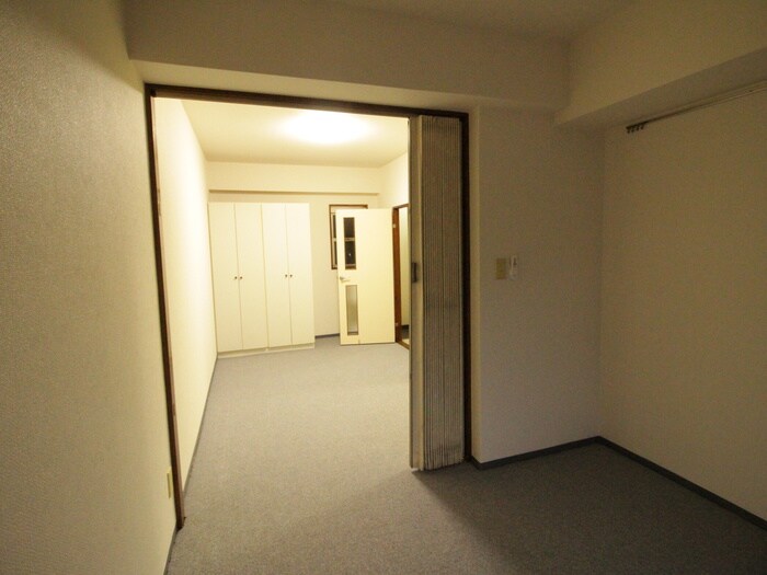 物件内観写真9　(居室)