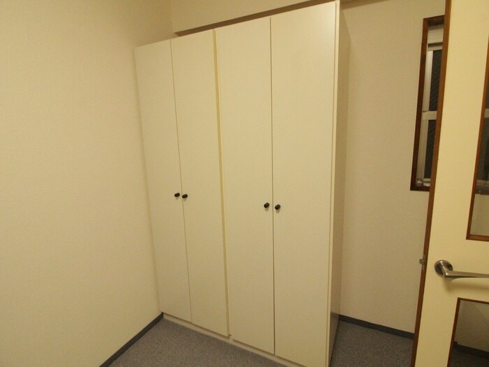 物件内観写真16　(収納)