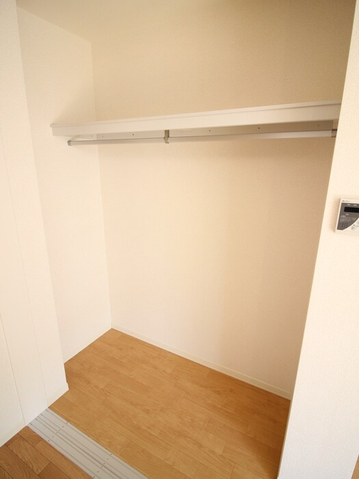 物件内観写真9　(収納)